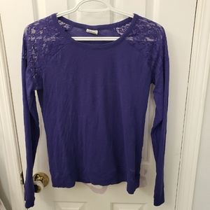 Pink violet long sleeve (lace shoulders)